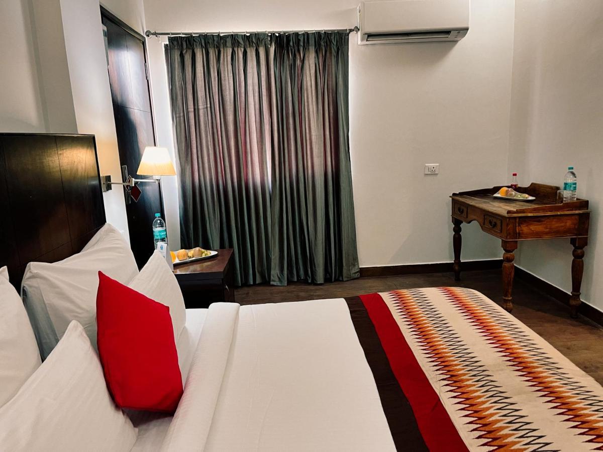 The Orion Express Hotel Jaipur Buitenkant foto